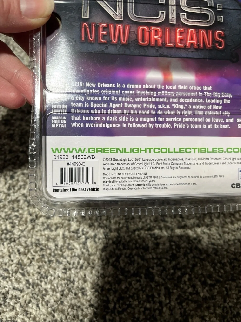 1:64 Greenlight *HOLLYWOOD 39* NCIS New Orleans 2006 Ford Crown Victoria Police